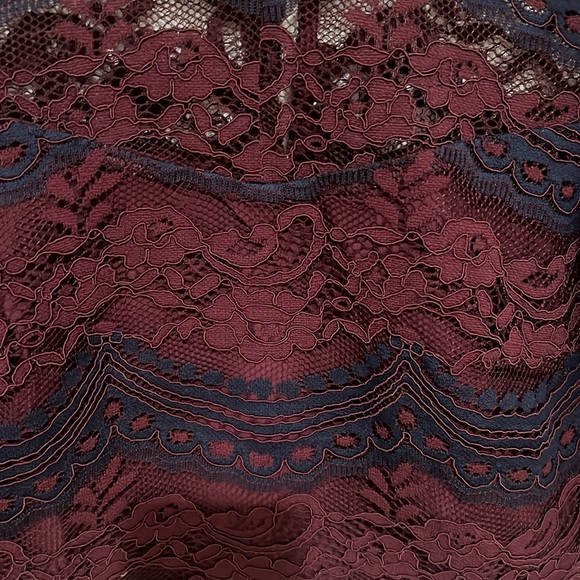 2 piece top and skirt - Picture 2 of 4